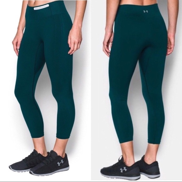 Under Armour Pants - Under Armour seamless threadborne crop leggings